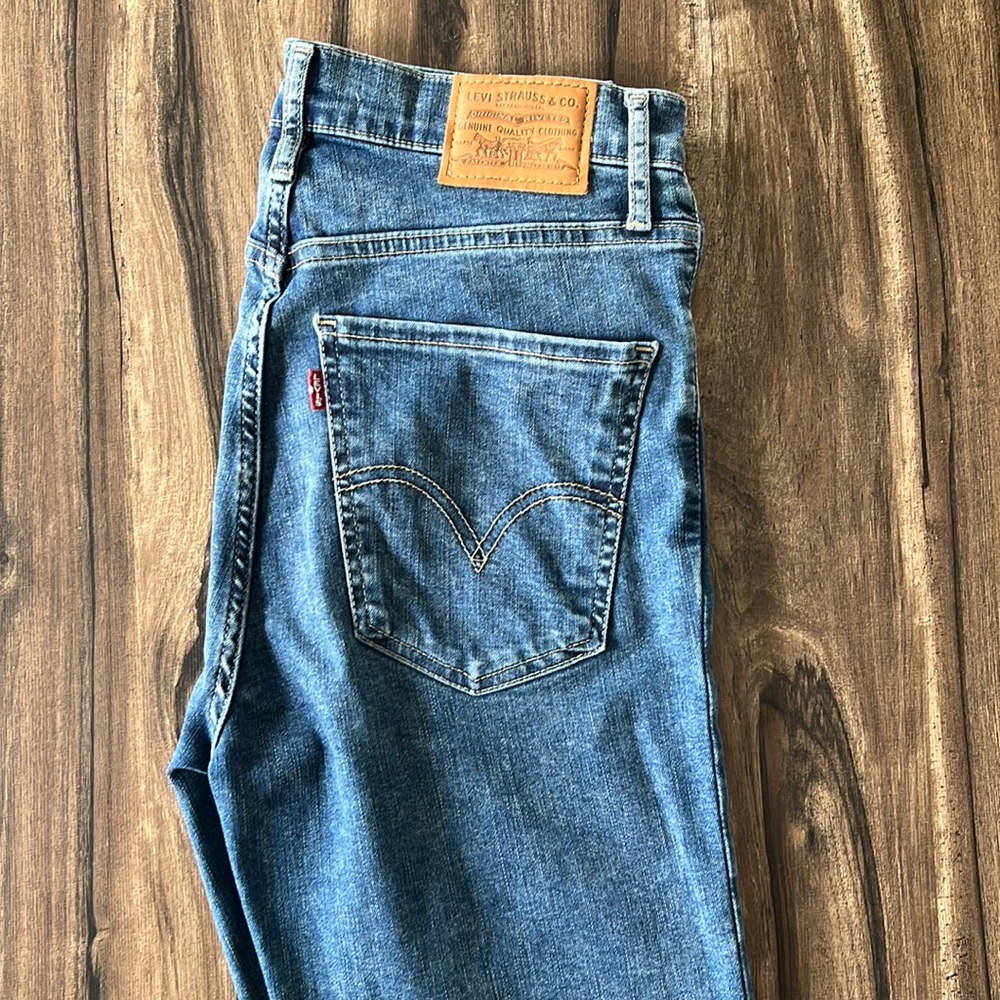 Levi mile high super skinny